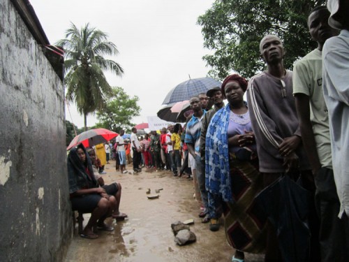 Liberians waiting to vote