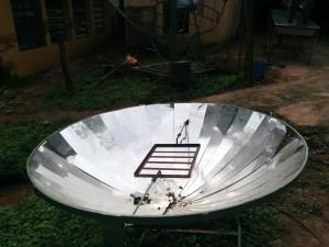 Solar powered grill for cooking